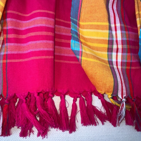 ZARA dark pink multi-colour large shawl scarf in cotton, EUC. - Picture 6 of 14